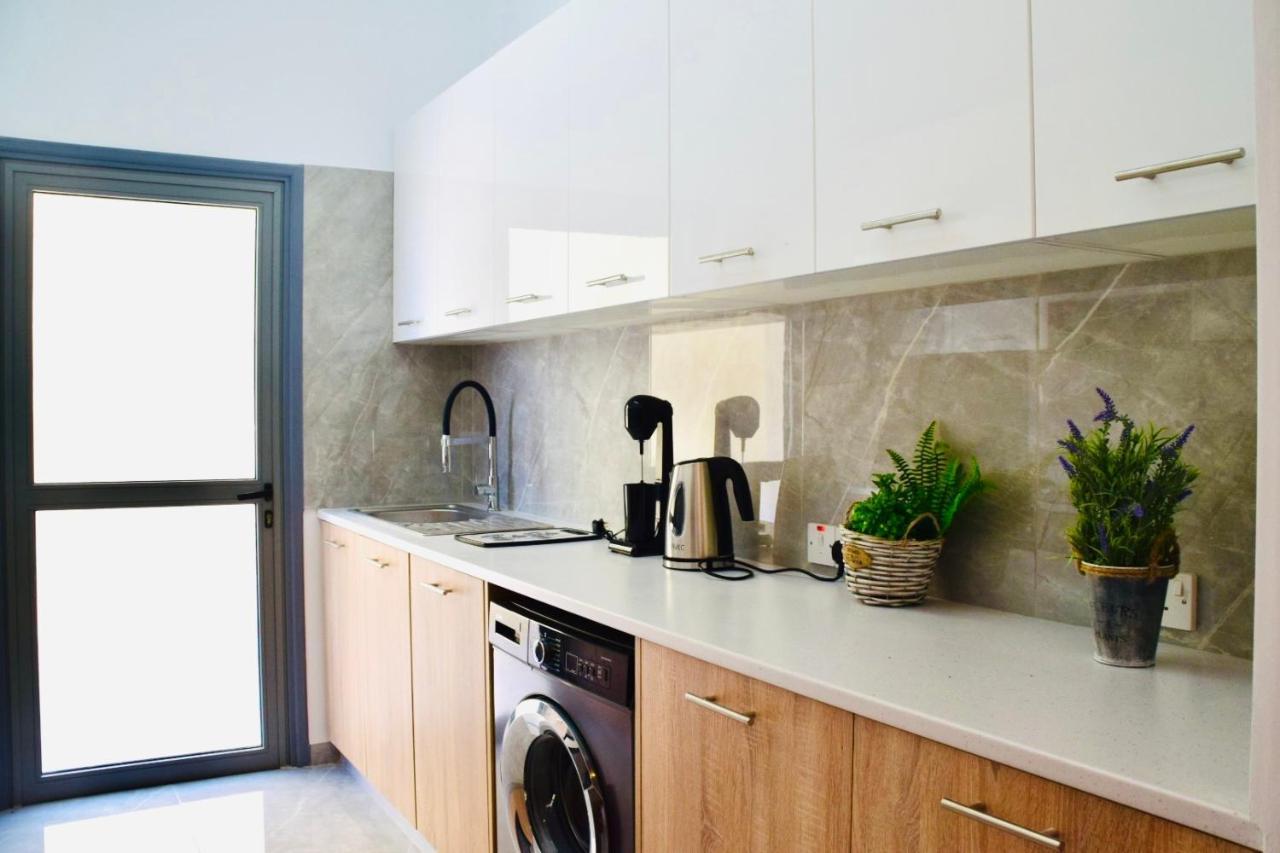 Coastal Getaway Apartment Larnaca Exterior foto