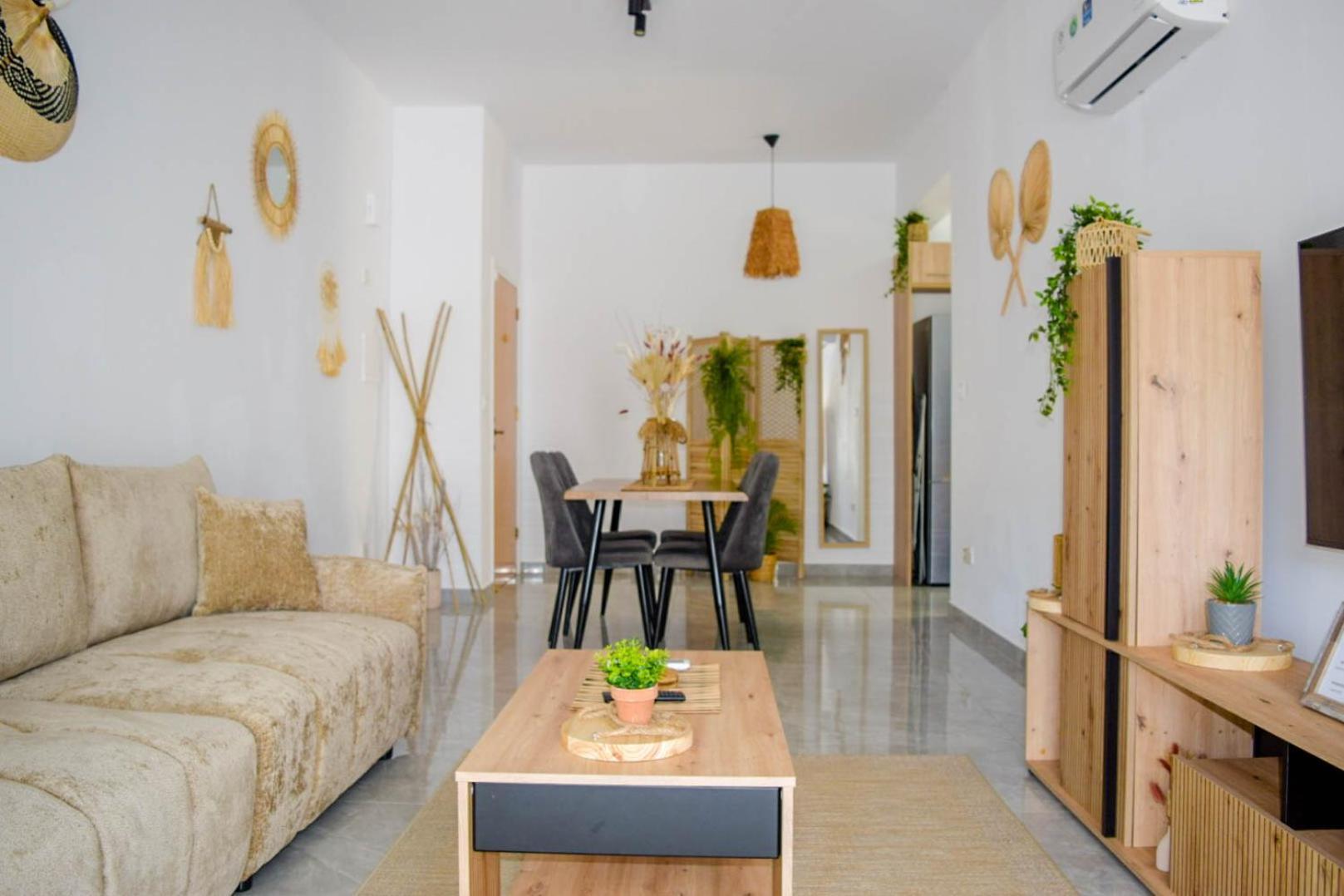 Coastal Getaway Apartment Larnaca Exterior foto
